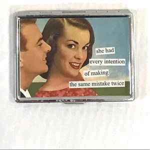 🐝 Retro ID & money holder